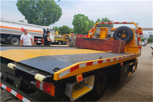 镇远附近拖车电话号码服务